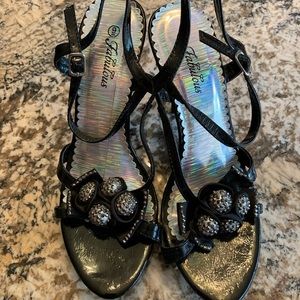 Fabulous Shoes Size 9 Black Open Toed Rhinestones